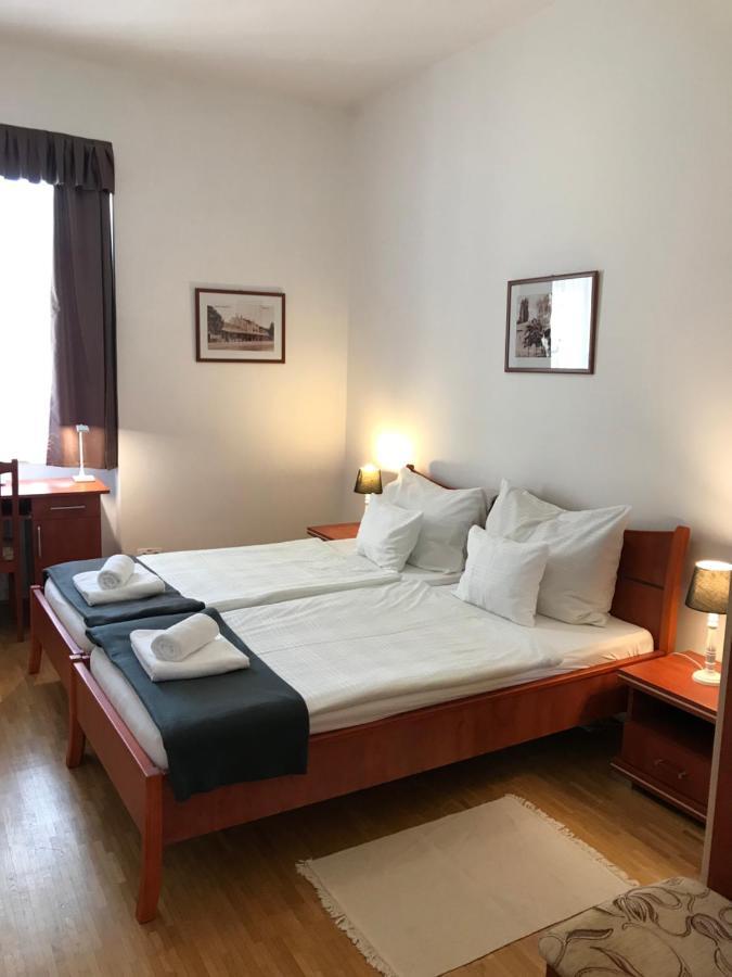 Huszarvar Hotel Kastelyszallo Szerencs Buitenkant foto